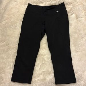 Nike dri-fit 3/4 leggings